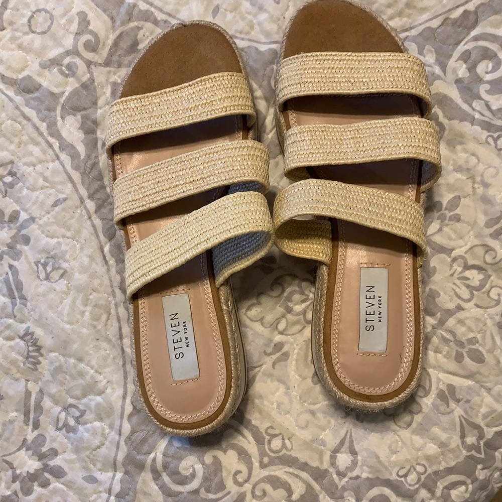 Steve Madden platform sandals worn once